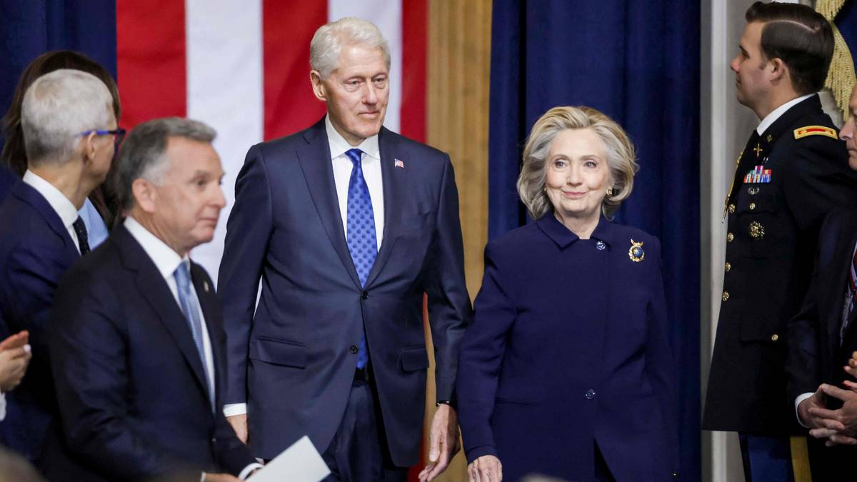 Clinton-ekteparet vitnar om Epstein bak lukka dører