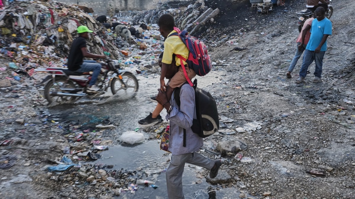 Flere enn tusen drept i droneangrep:– Konstant frykt, sier trebarnsmoren til NRK