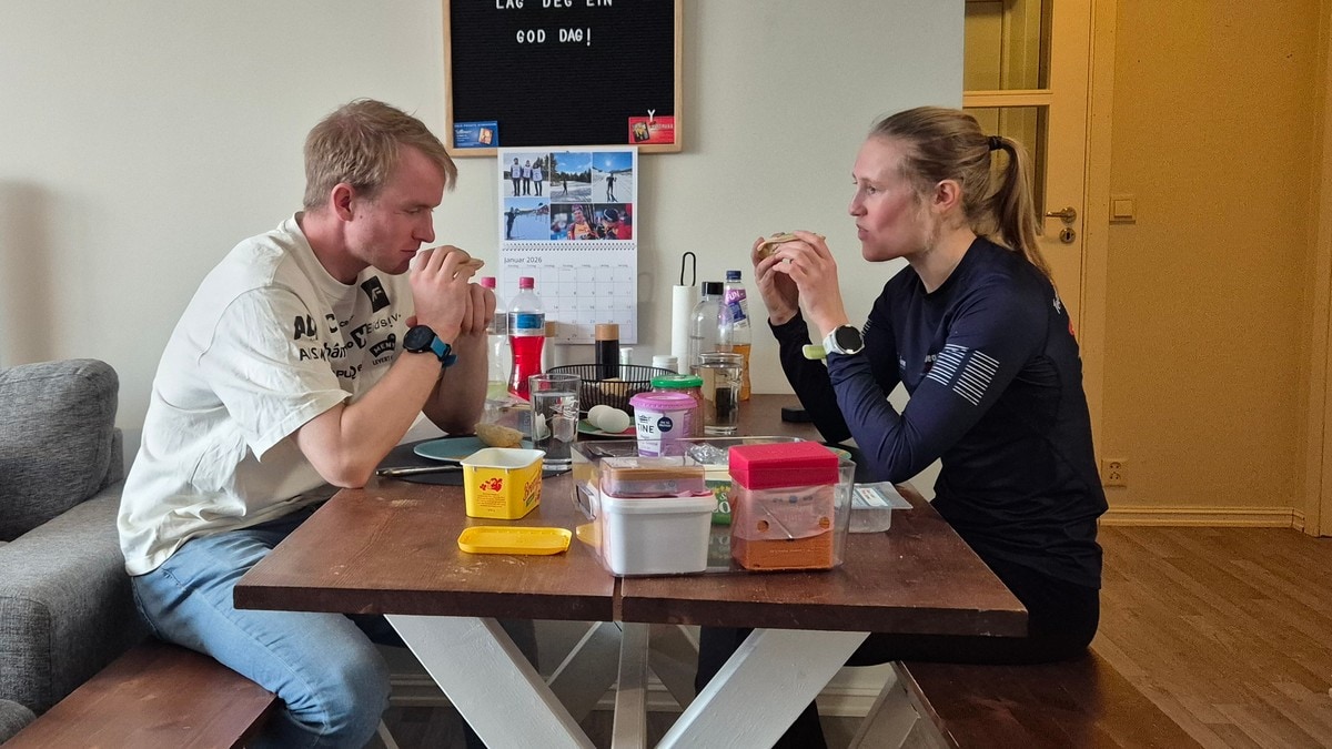 Trøbbel for superparet – fikk påvist soppinfeksjon i halsen