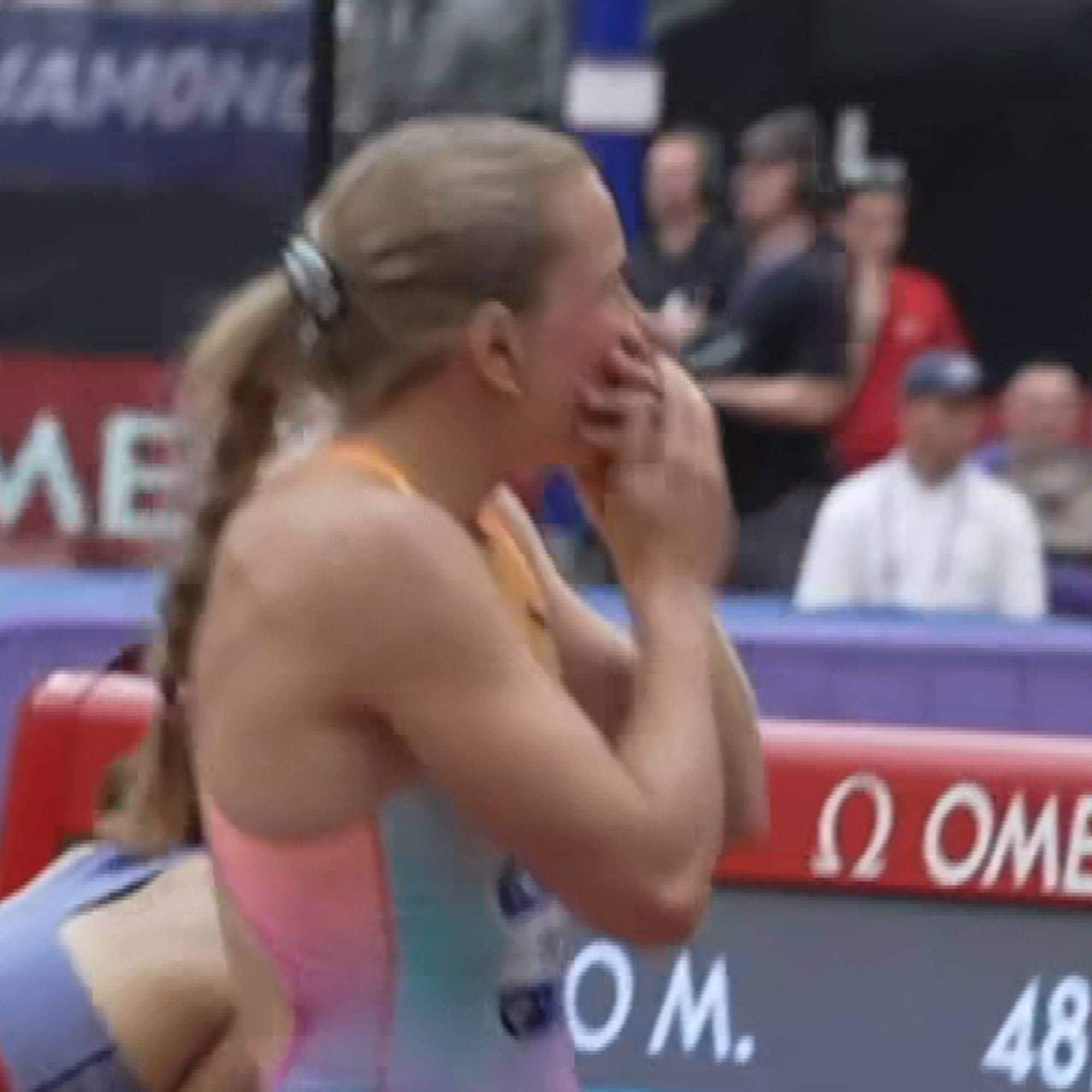 Her ser Henriette Jæger sin egen supertid på 400m i London.