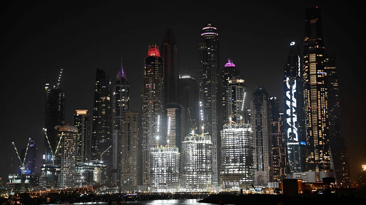 Nordmenn strandet i Dubai: – Det er krevende