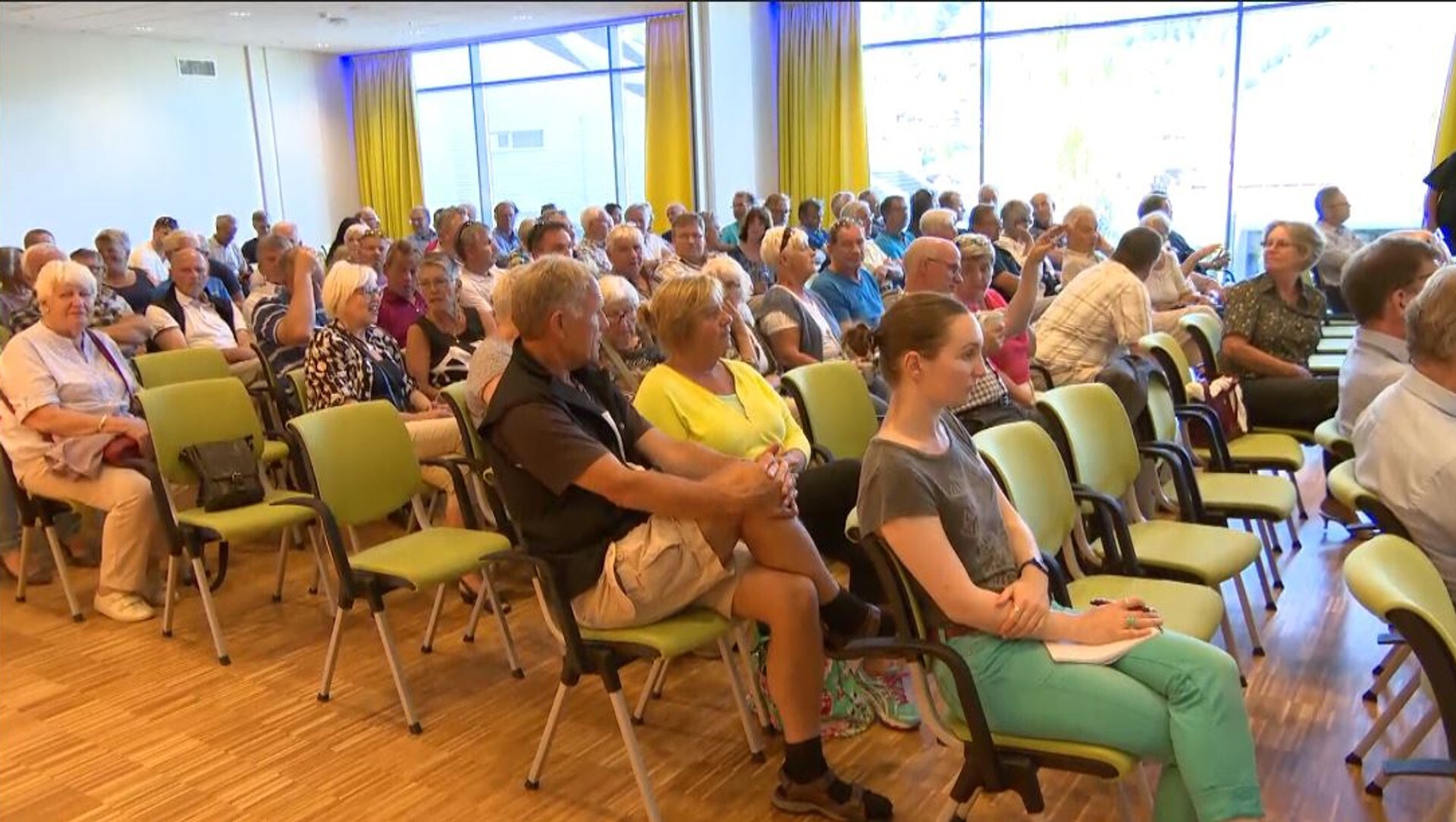 Dette Mener Innbyggerne Om Badelandet NRK
