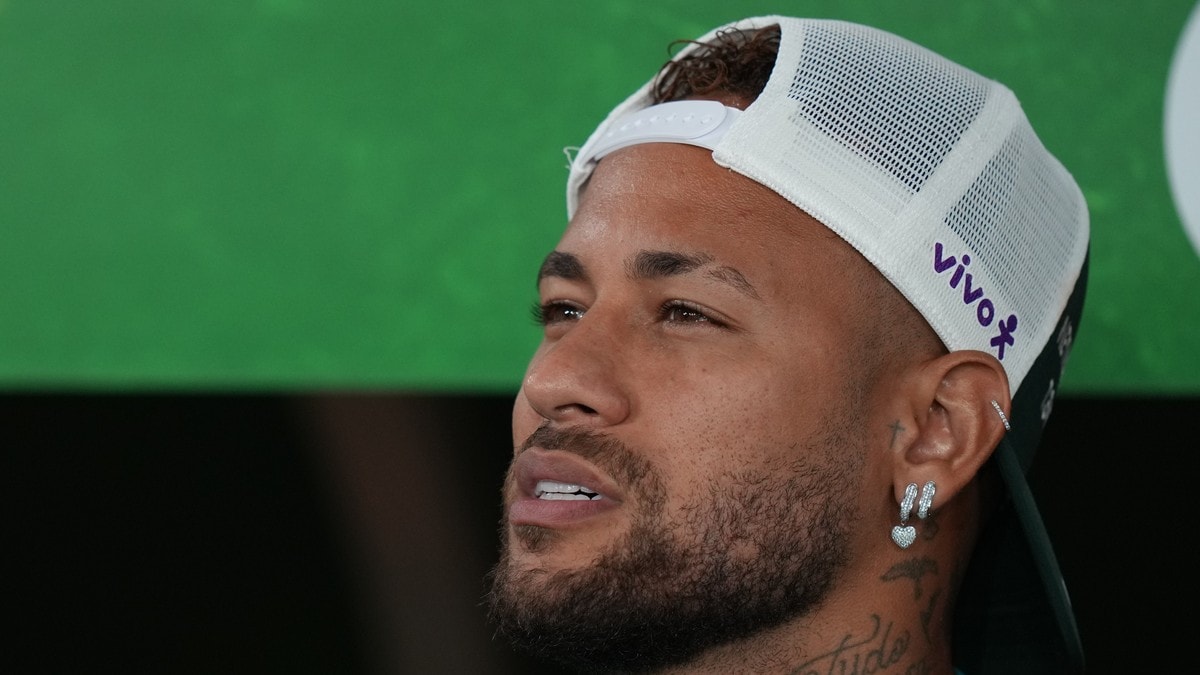Neymar mister ny VM-kamp