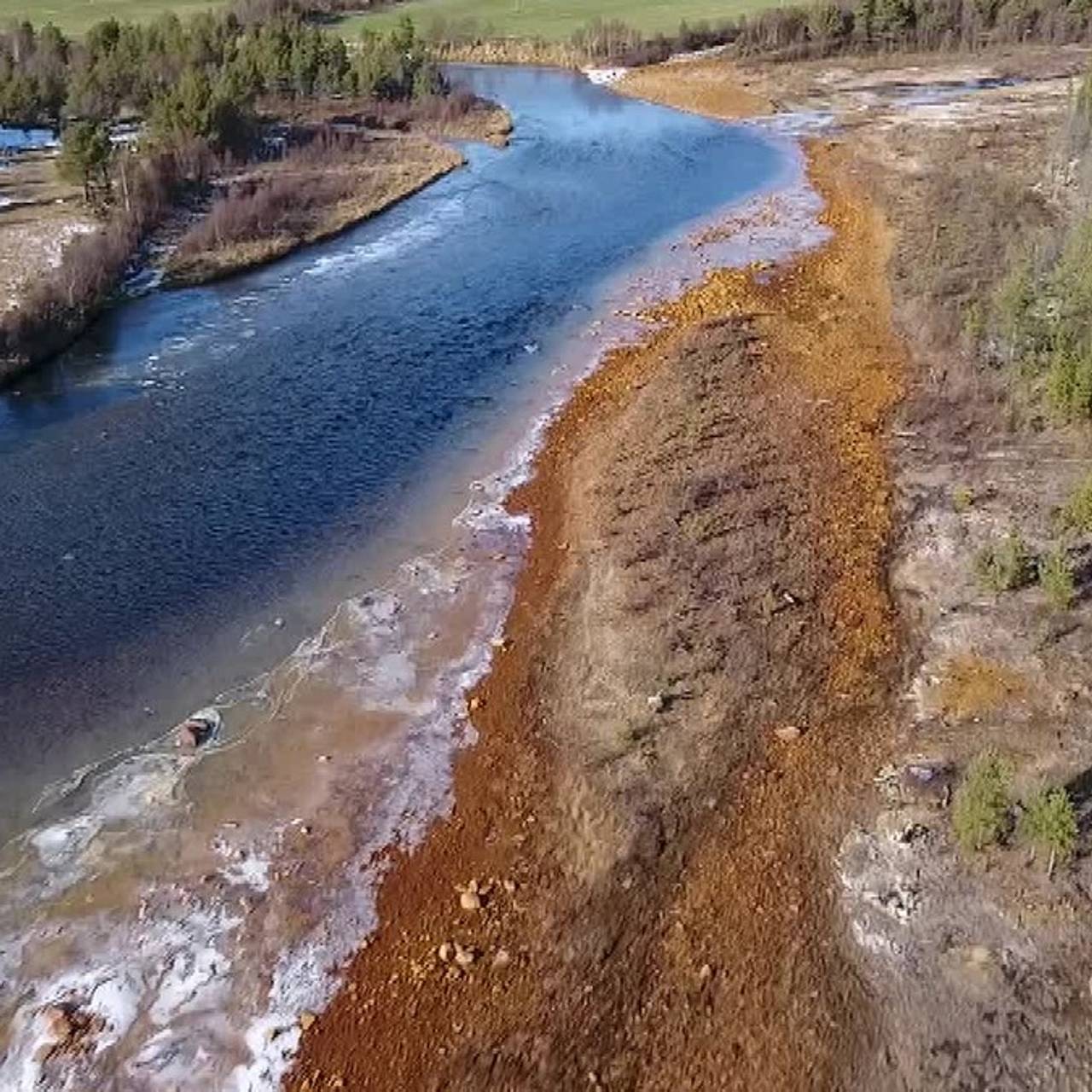 STORE MENGDER KOBBER; det er fortsatt ikke klart hva slags tiltak som skal til for å redusere årlige utslipp av store mengder kobber til elva Folla i Folldal.
