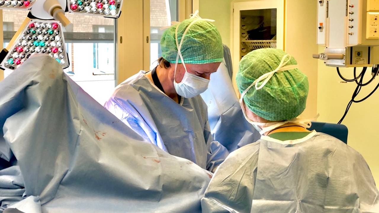 Professor Kim Alexander Tønseth som foretar kjønnsbekreftende kirurgi.