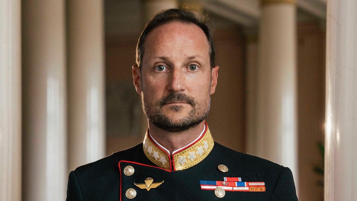 Se kong Haakon VIIIs første tale til folket