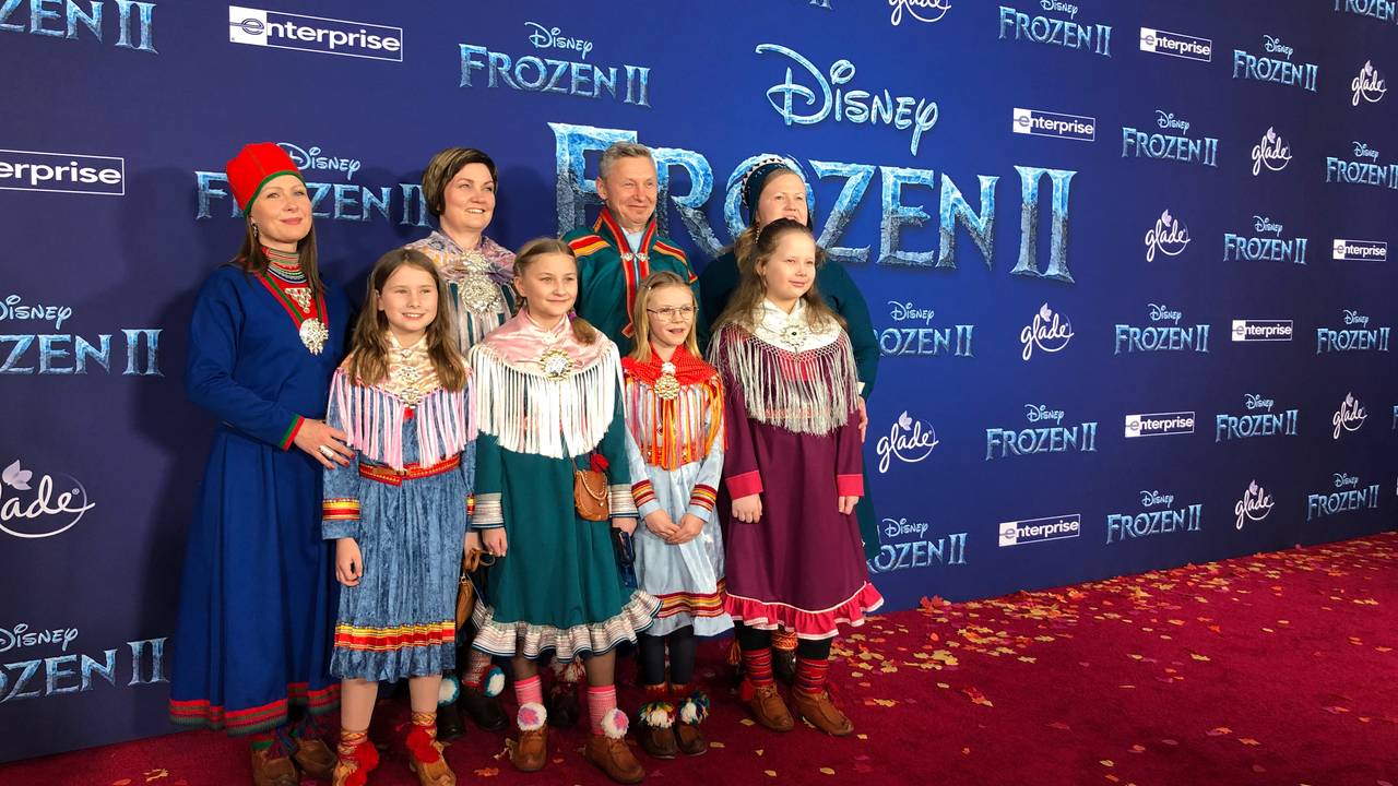 Sami Presidents Aili Keskitalo, Per-Olof Nutti (Sweden), Tina Sanila-Aikiko (Finland) and Åsa Larsson Blind (Sami Council) together with their daughters Inga Ristin Nystø Keskitalo (11), Gudrun Ellá Márge Nutti (10), Elli - Då´mnn Aikio (10) and Ida Elisa Blind (10) at the premiere of Frost 2 in Los Angeles.