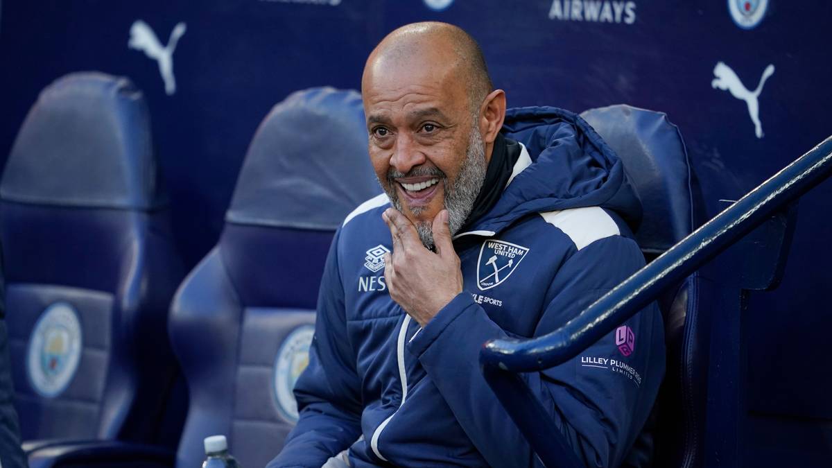 Santo fortsetter som West Ham-manager etter nedrykket fra Premier League
