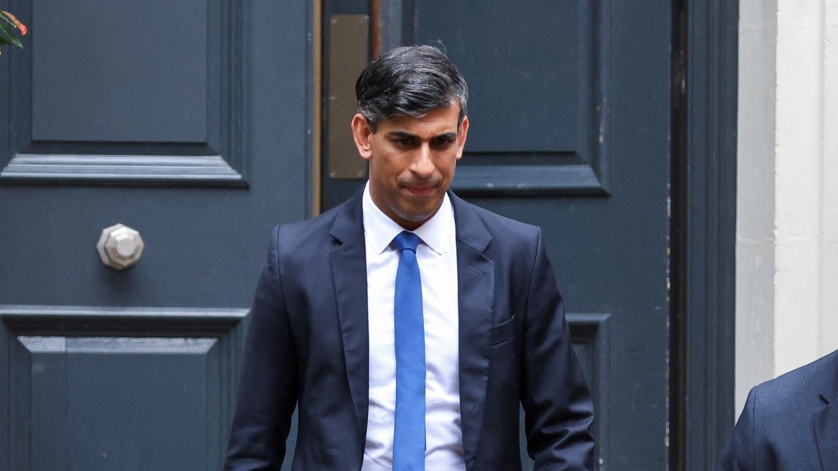 Sunak går av som partileder etter katastrofe­valget: – Jeg er lei meg