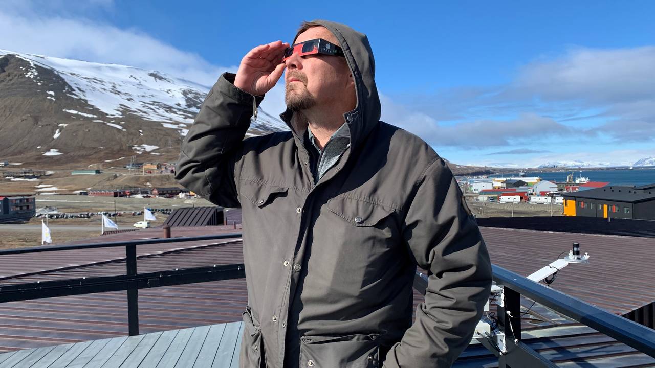 Fred Sigernes
professor, Universitetet på Svalbard og leder ved Kjell Henriksen observatoriet