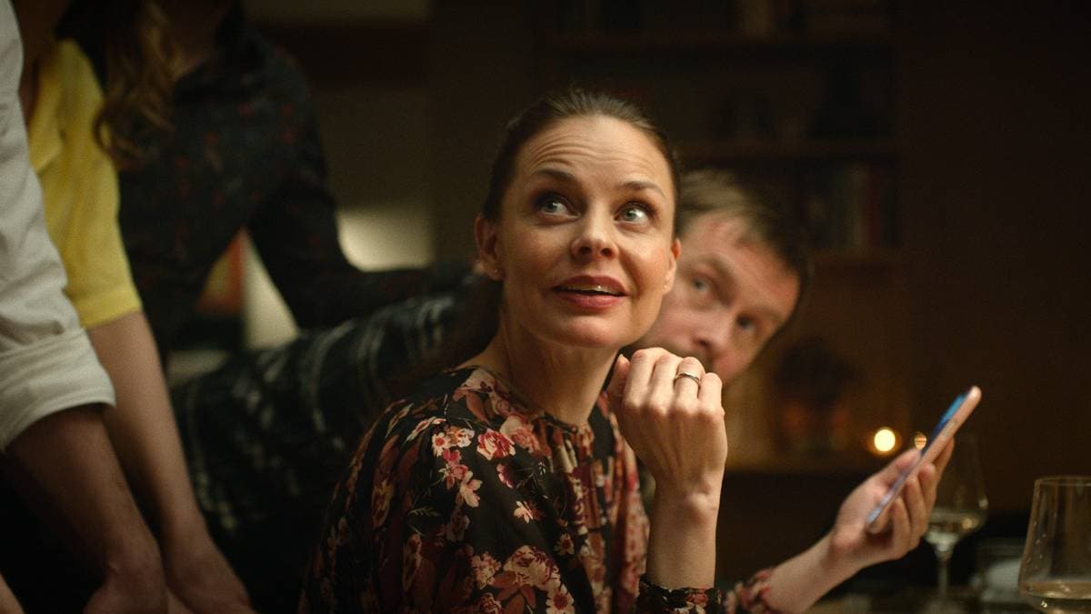 Fra og med fredag spiller hun Fru Alving på Kilden teater