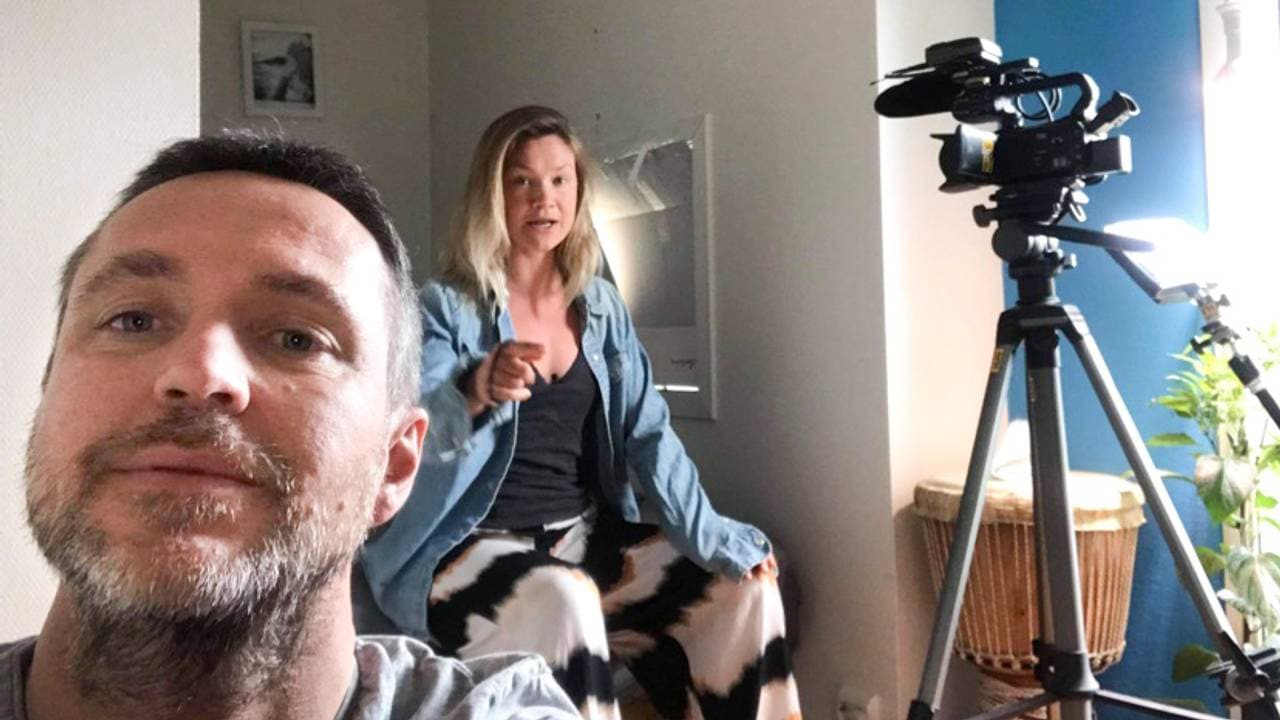 Eirik hjelper meg med å sette opp et «Confession Cam»
