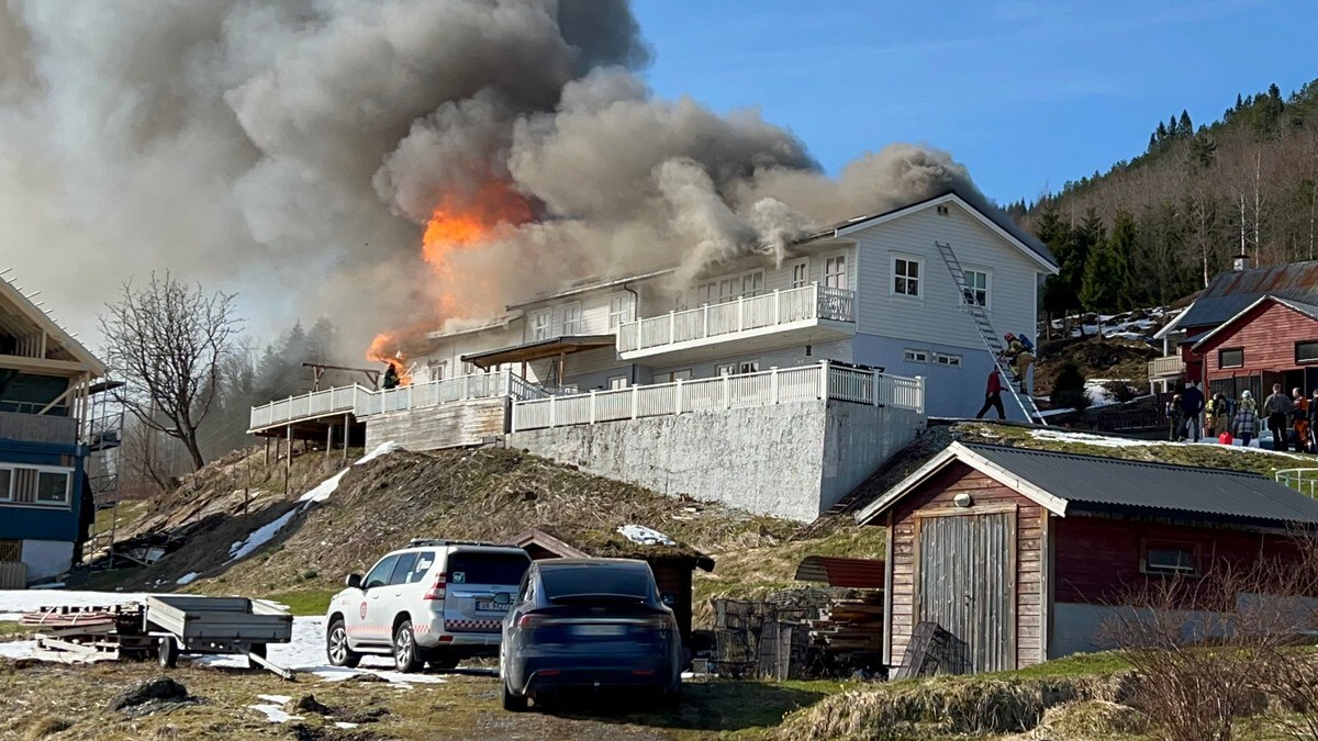 Brann i hus og garasje på Nordmøre