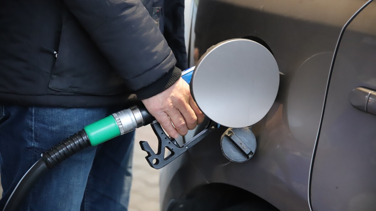 Reduserte drivstoffavgiftene: – No er det opp til selskapa, seier Vedum