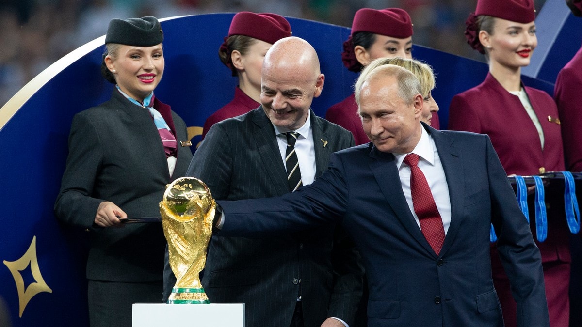 Russland overveier å bytte til asiatisk fotball