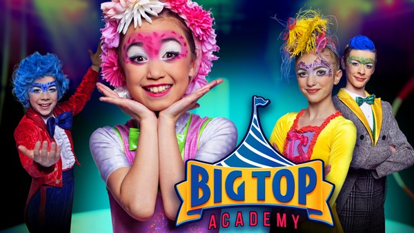 På sirkusskolen Big Top Academy satser de unge akrobatene høyt, men ingen hadde vel sett for seg at skoleåret skulle inneholde å løse mysterier også!