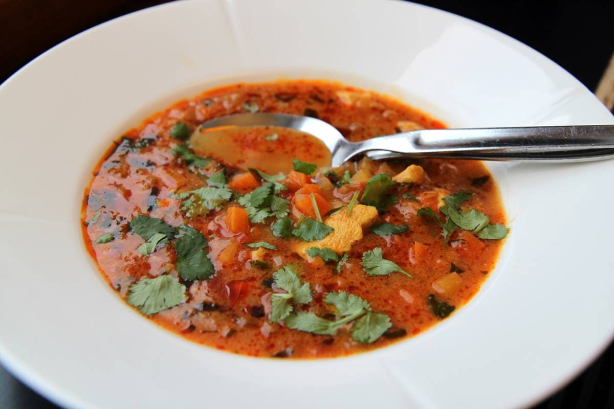 Varmende karrisuppe-image