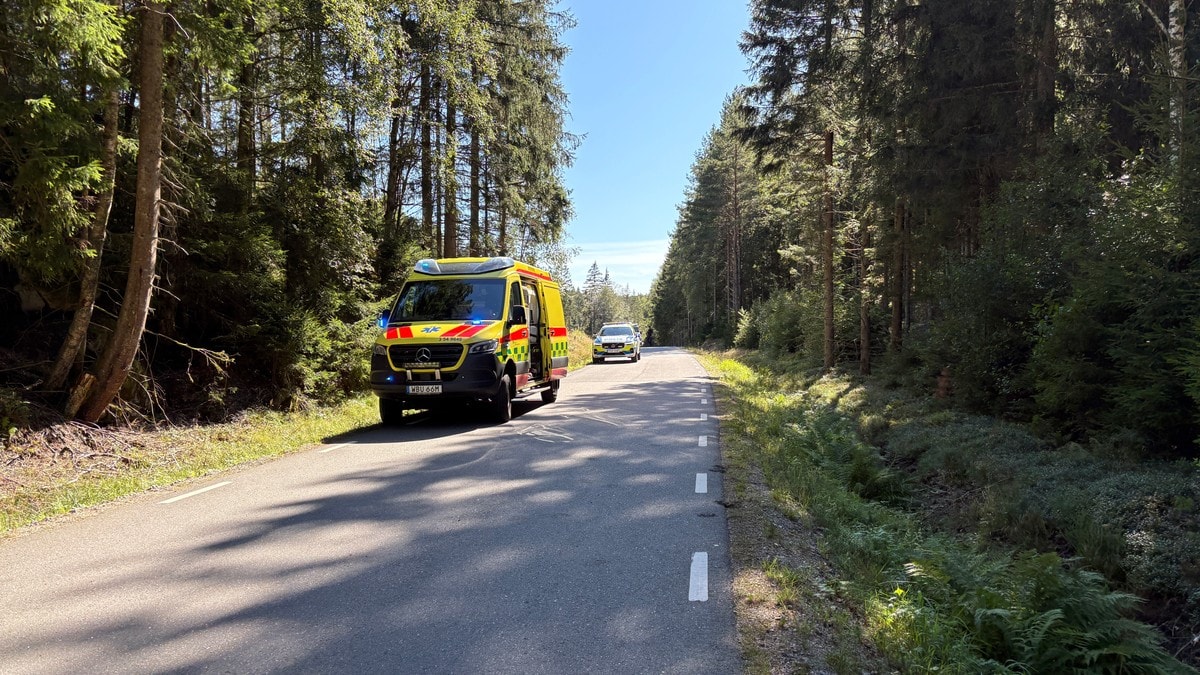 Fallskjermulykke utenfor Strømstad - tre involverte
