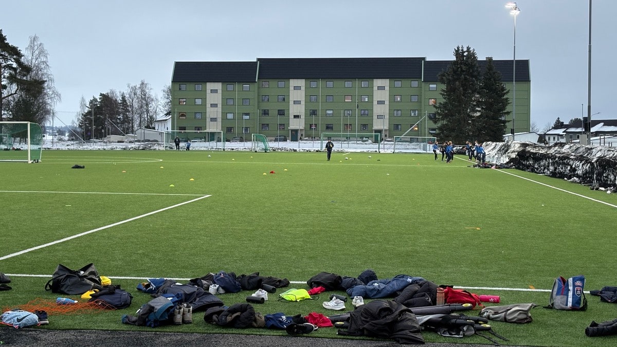 Hjertestarter virket ikke da spiller falt om - nå tar kommunen grep