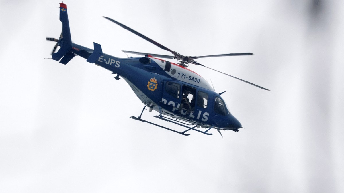 Fikk elevene inn og låste dørene