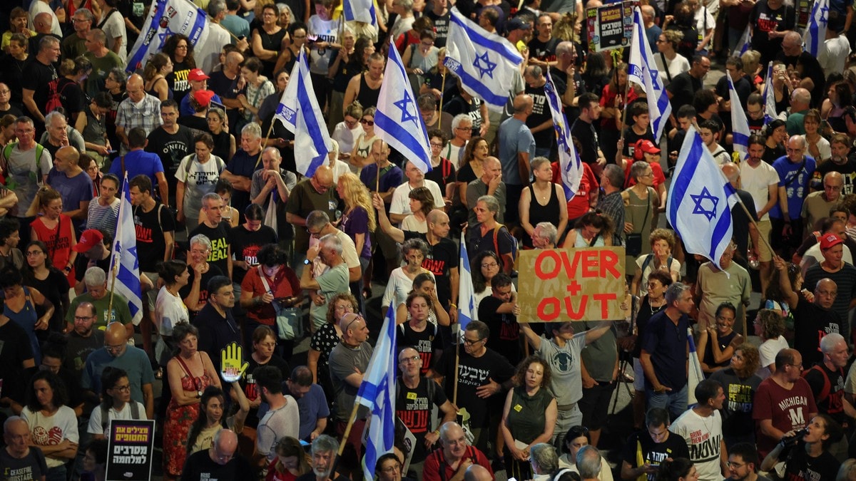 Titusenvis demonstrerte i Israel mot Gaza-krigen