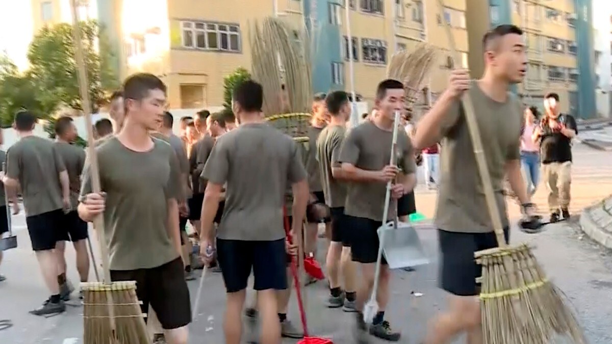 Kinesiske soldatar i Hongkong