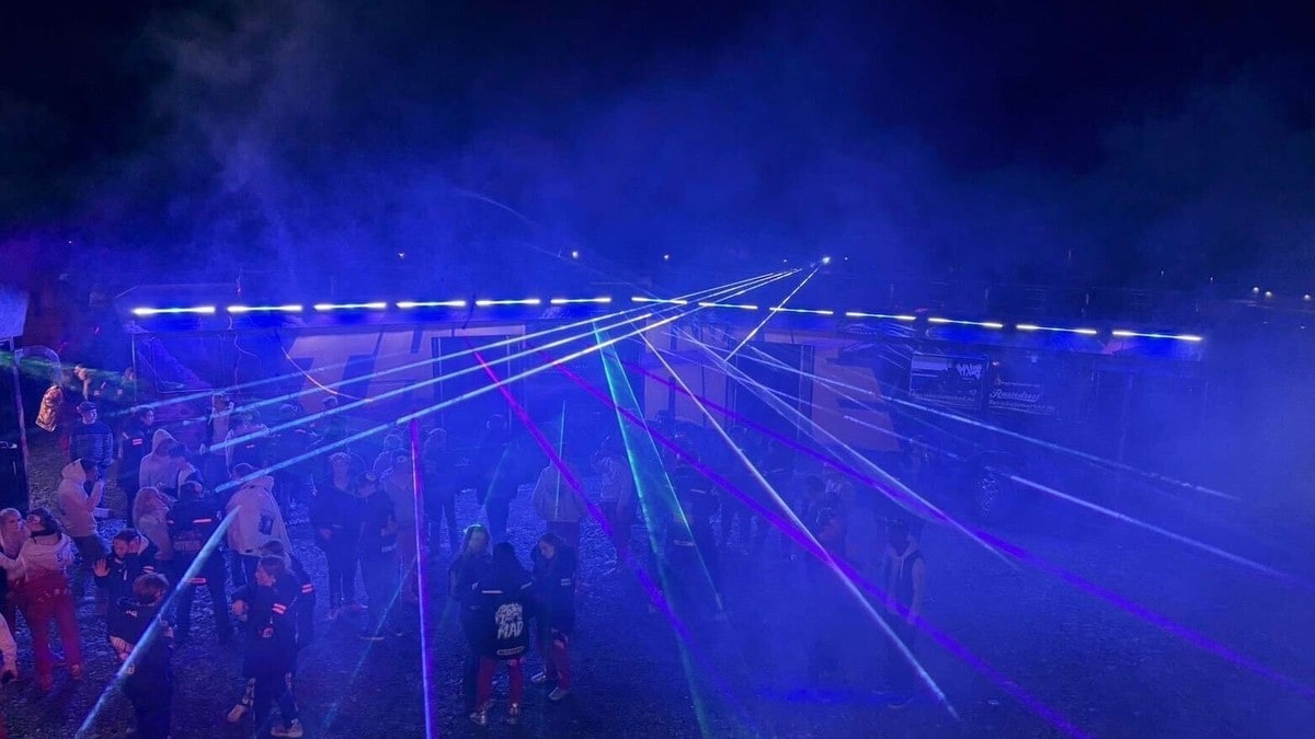 Politiet skal undersøke laser etter russ ble blind på et øye