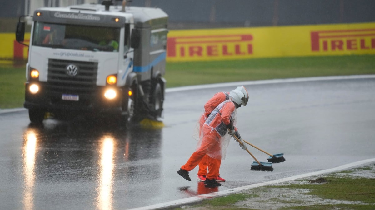 Formel 1-kvalifisering utsatt etter regnvær