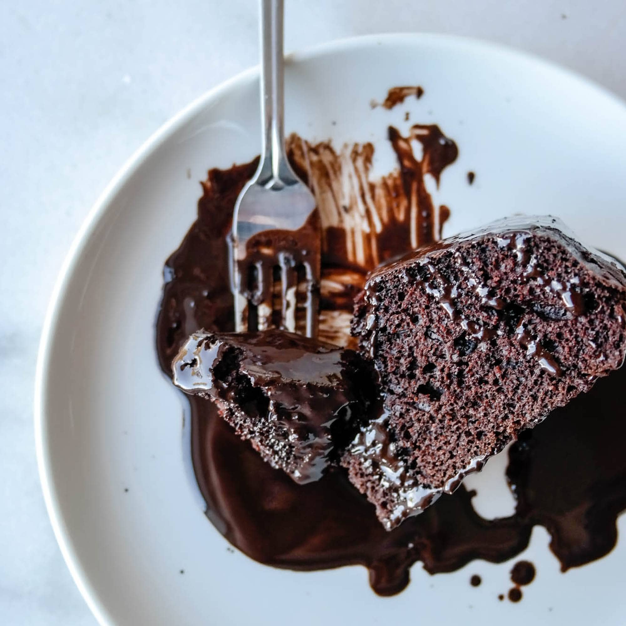 Mørk sjokoladekake uten egg og melk NRK Mat Oppskrifter og inspirasjon