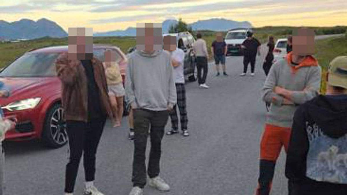 Her omringar lokalbefolkninga to turistar etter fleire brannar: – Vi tok saka i eigne hender