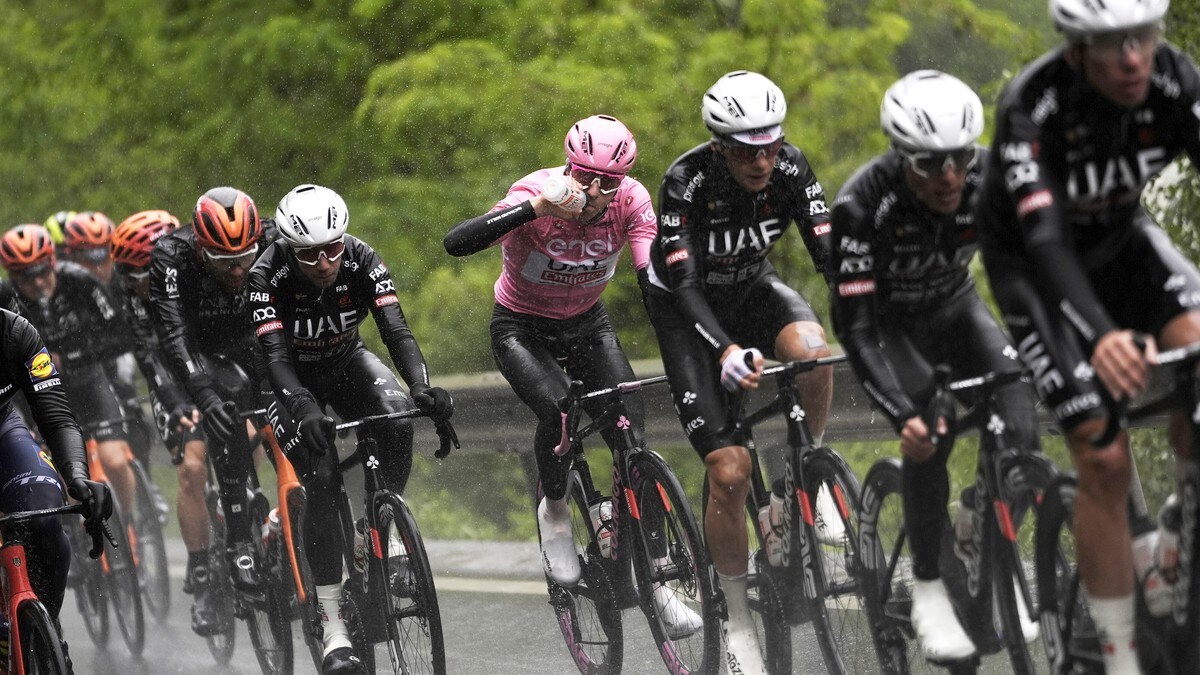 Pogacar rykket til ny Giro-seier i grisevær