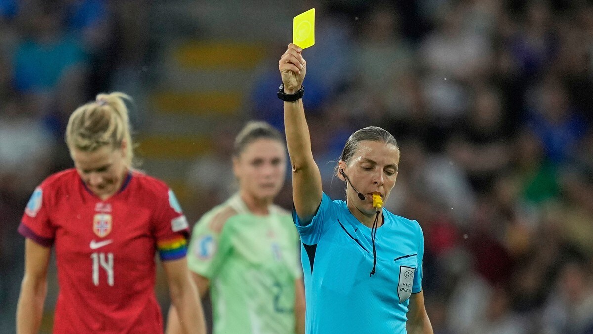 Dommeren som dømte Norge mot Italia får ansvaret for finalen