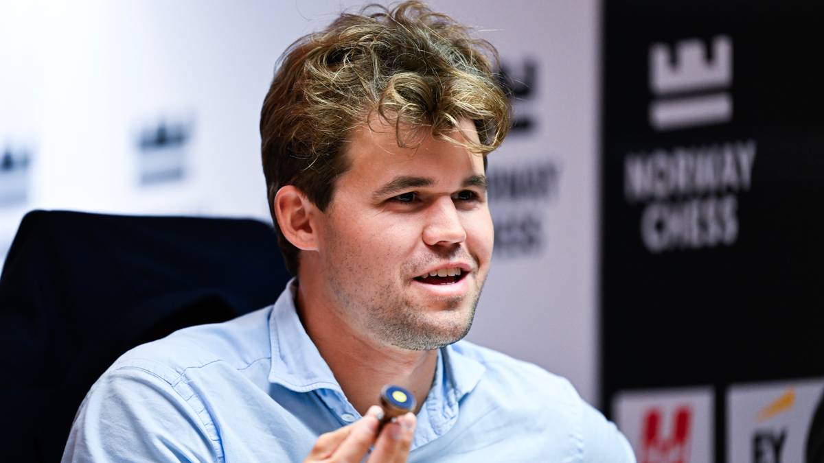 Magnus Carlsen vinner turnering med 9 av 9 segrar