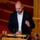 Foto: NTB Mimir Kristjansson, Rødt, på talerstol i Stortinget