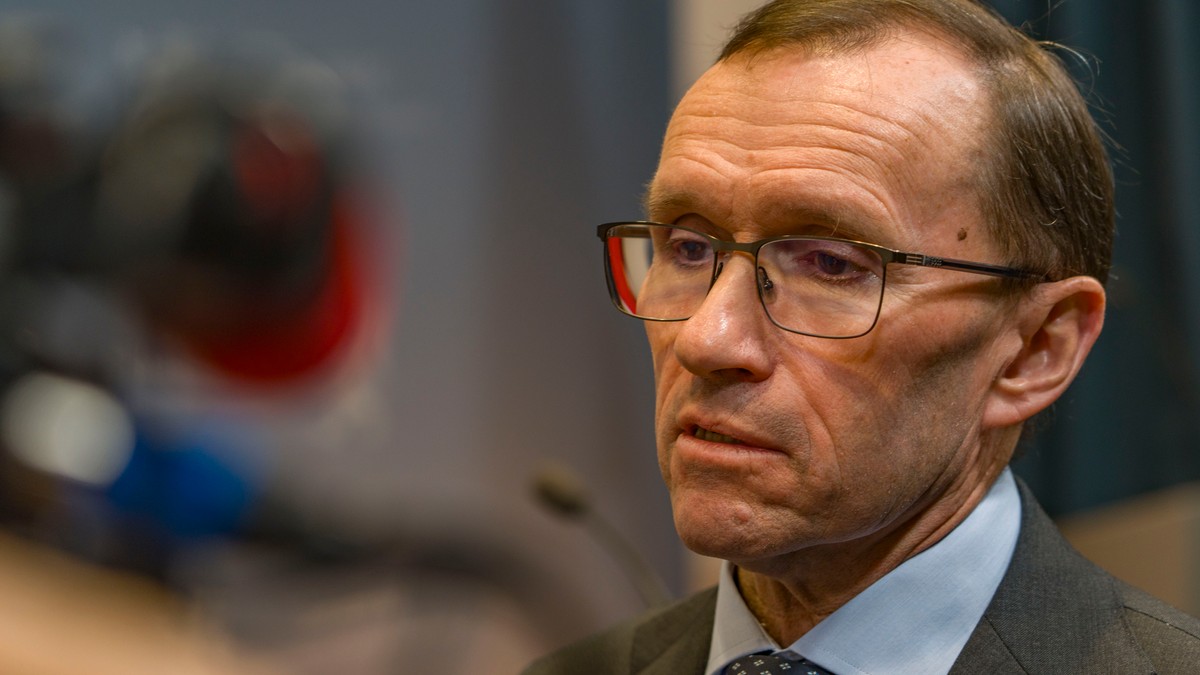 Utenriksministerens sønn ble UD-praktikant: – Jeg har gjort en feil