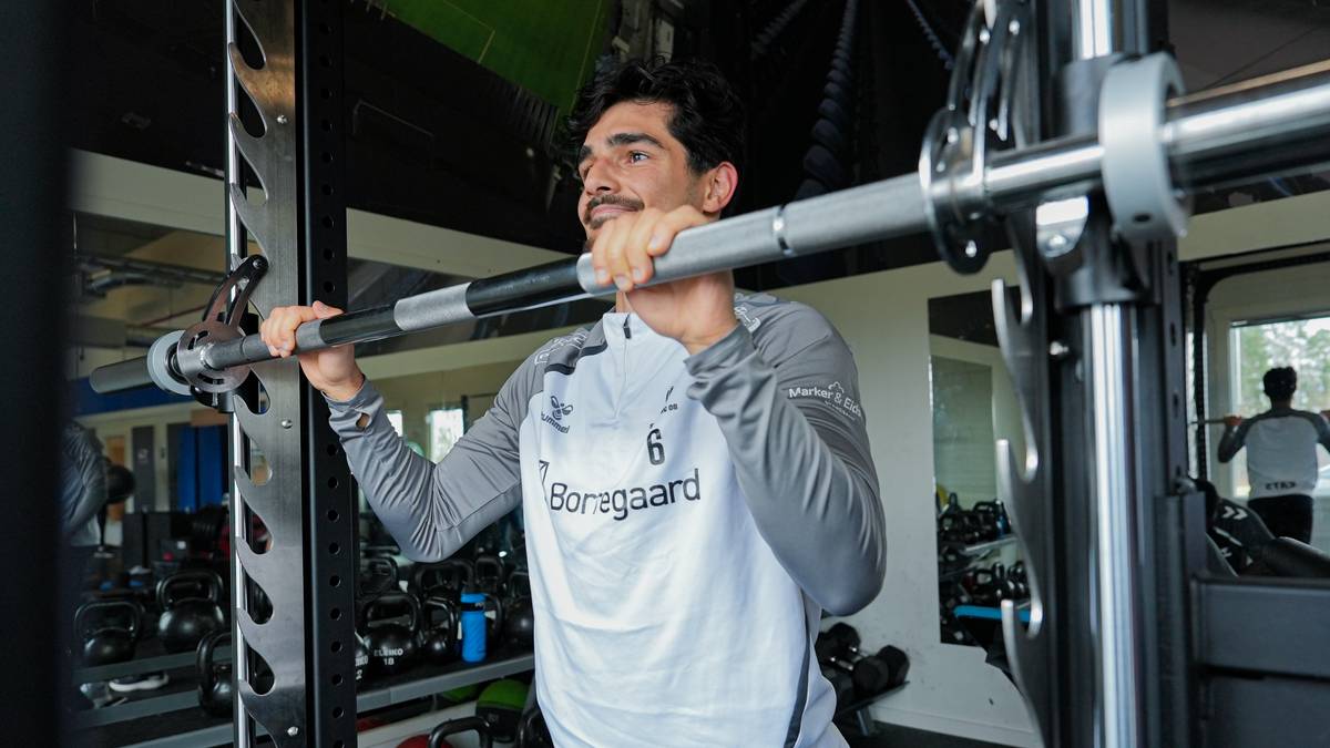 Lagkompisene evakueres i privatfly før skjebnekamp: – Jeg ber for alle