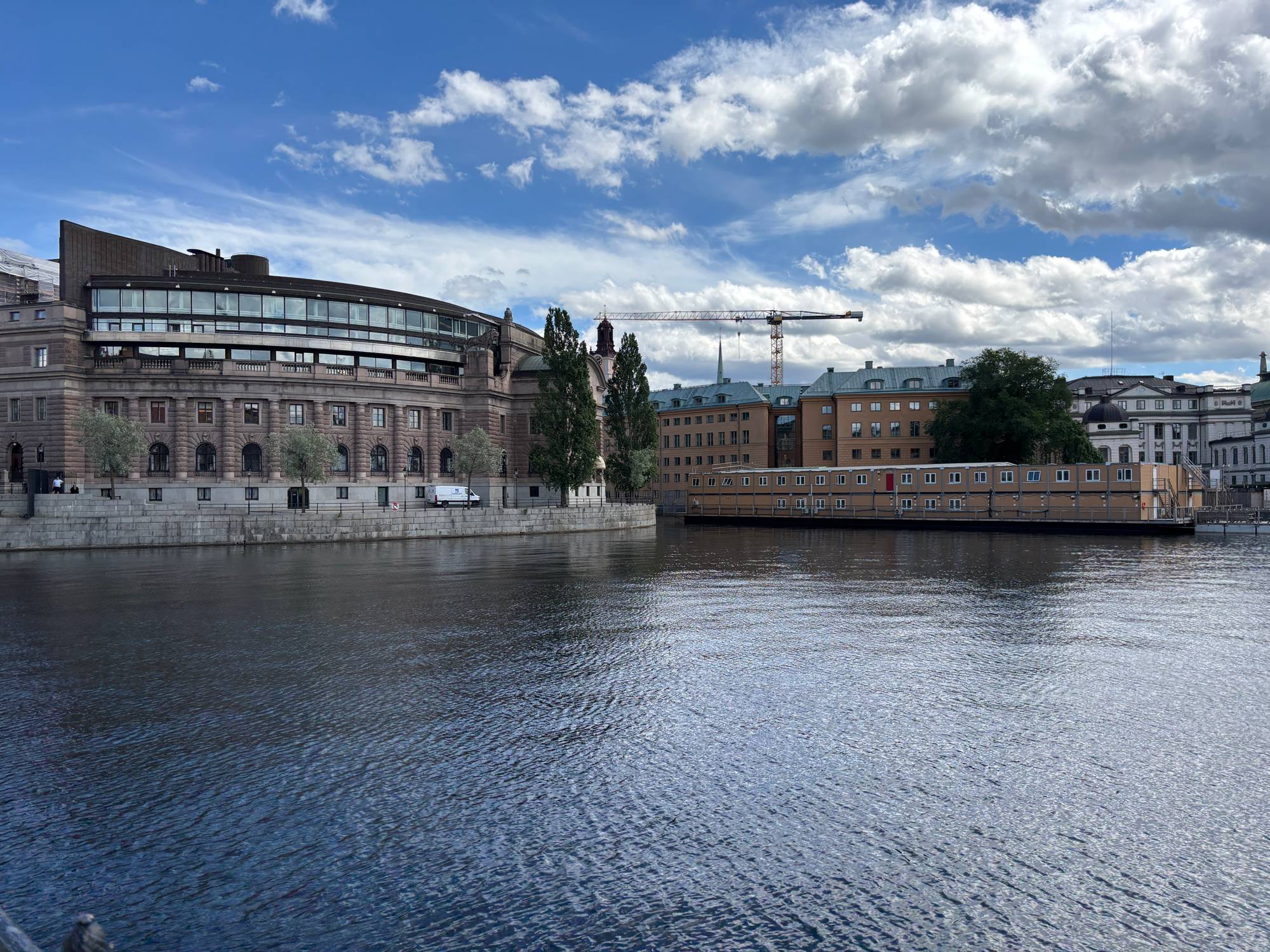 Riksdagen i Sverige (nye avdelingen) sett fra Rosenbad