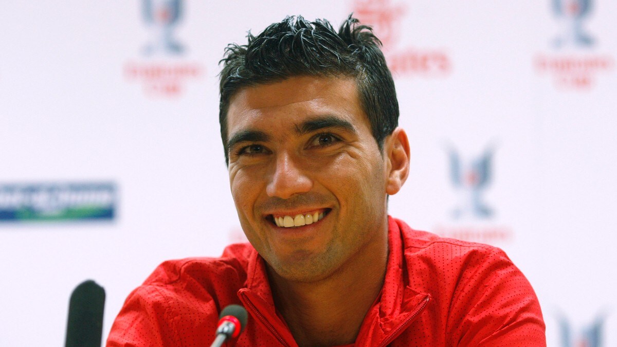 Хосе антонио. Jose Antonio Reyes. Рейес футболист. Хосе Антонио Рейес футболист. Хосе Антонио Рейес фото.