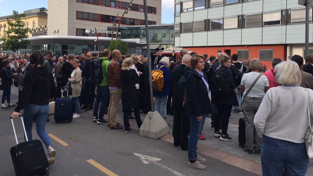 Full togstans mellom Drammen og Brakerøya – åpner trolig ikke før fredag