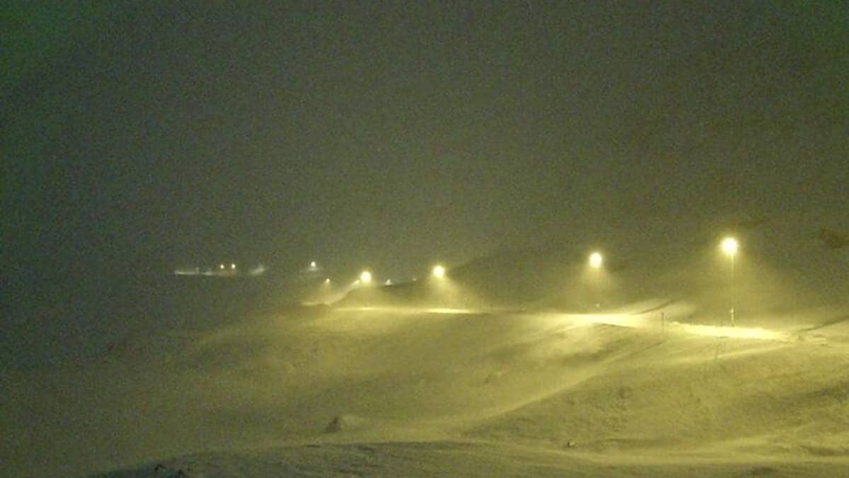 Kolonnekjøring over Haukelifjell og Vikafjellet – Siste nytt – NRK