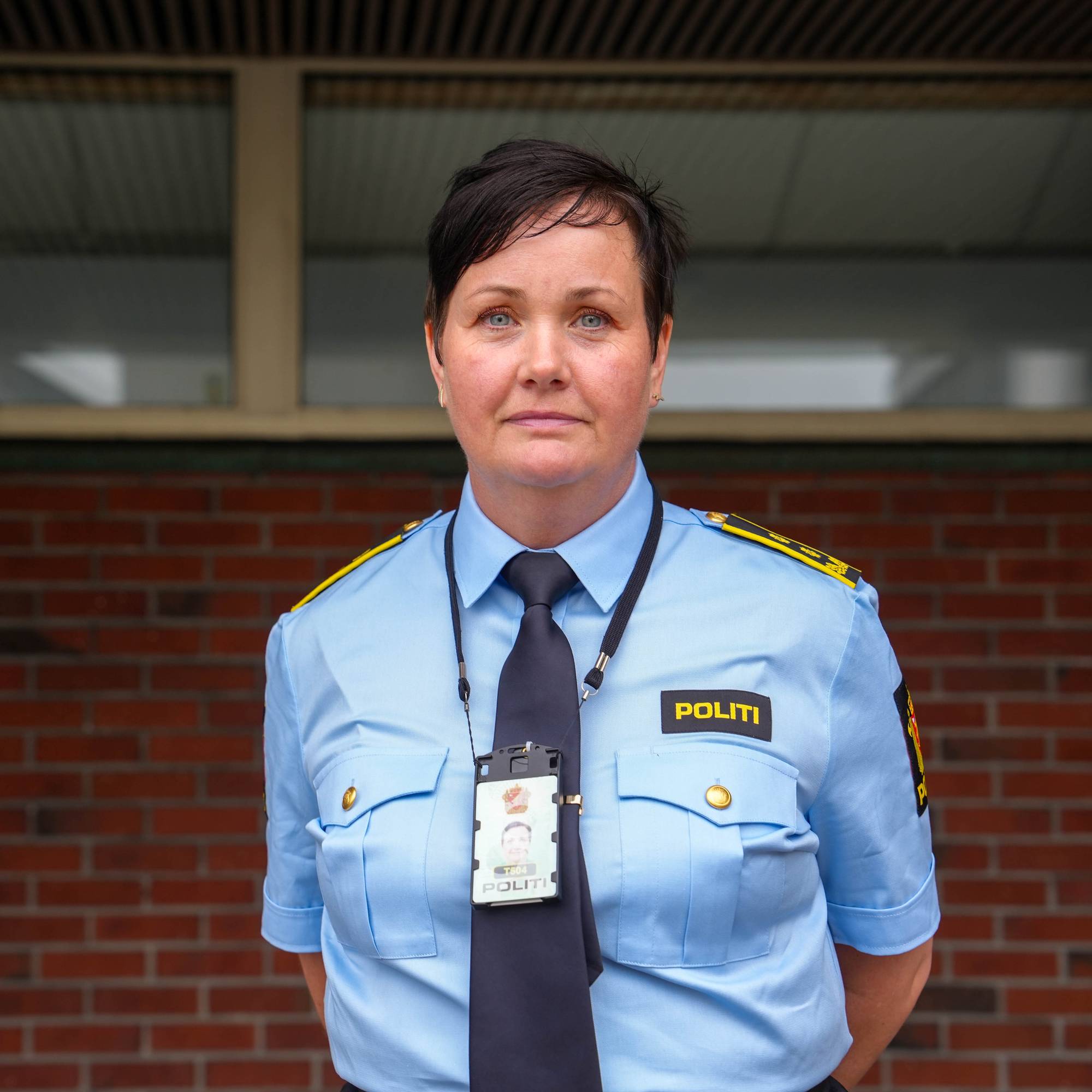 Politiadvokat Linn Marie Søfteland i Vest politidistrikt utenfor politihuset i Bergen