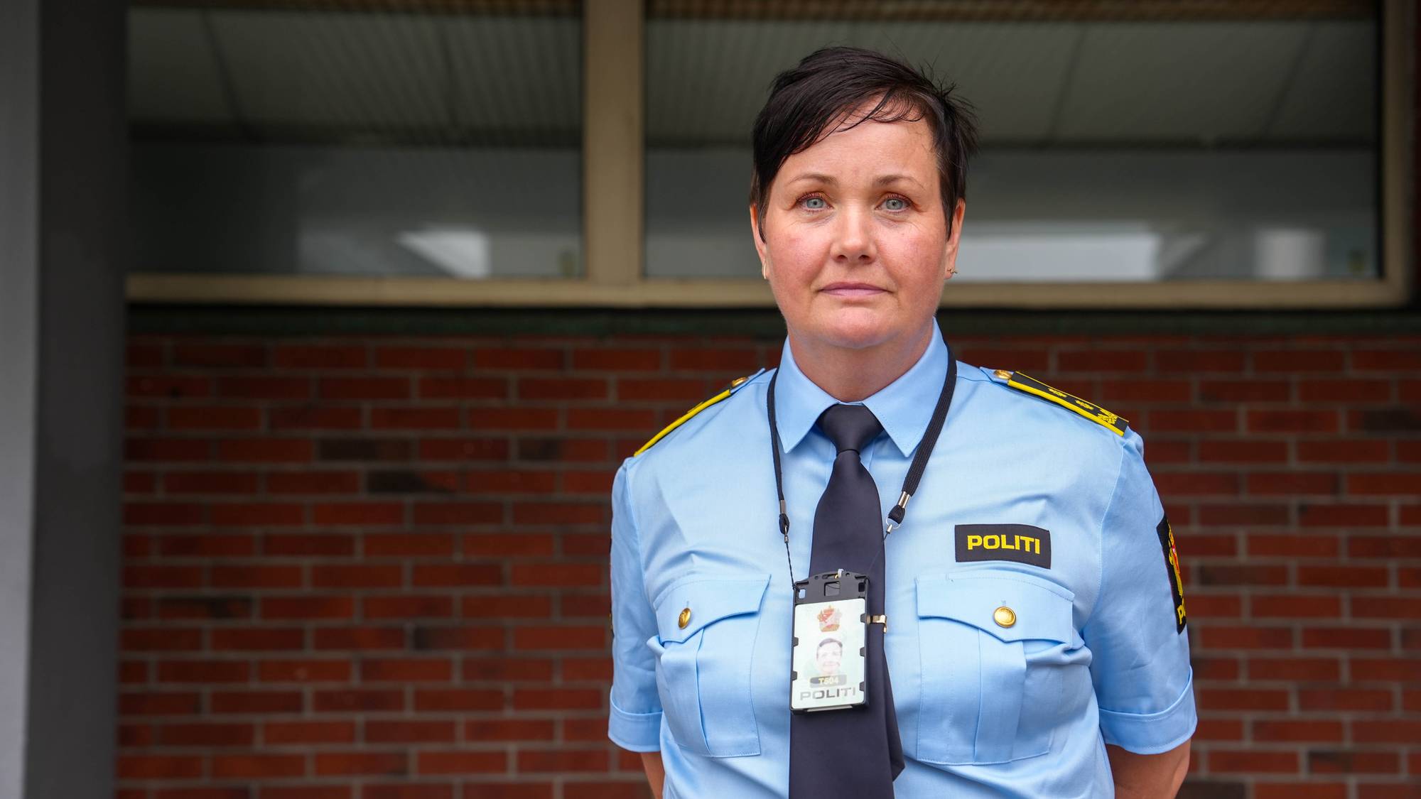Politiadvokat Linn Marie Søfteland i Vest politidistrikt utenfor politihuset i Bergen