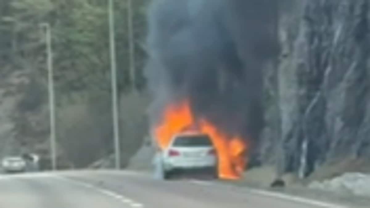 Lang kø ut av Oslo etter bilbrann på E6