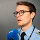 Photo: Benyamin Farnam / NRK Un homme parlant dans un microphone