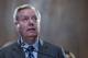 Alex Edelman / AFP / NTB Lindsey Graham med bart