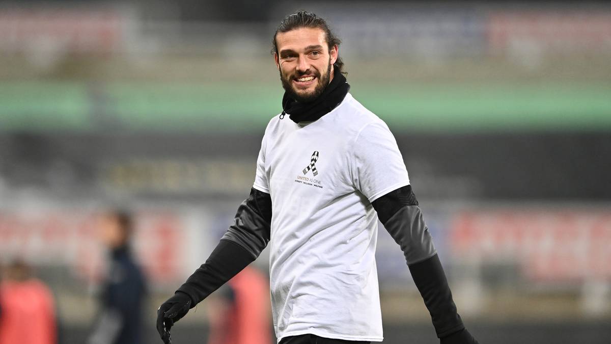 Tidligere Liverpool-spiss blir spillende trener for KSIs klubb