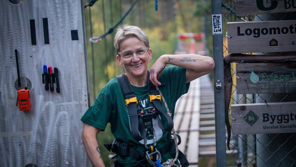 Turte ikke å stå på en bruskasse – nå elsker Inger (60) strikkhopp