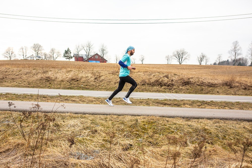 Jan Billy (37) løper konkurranser alene for å nå sitt store mål