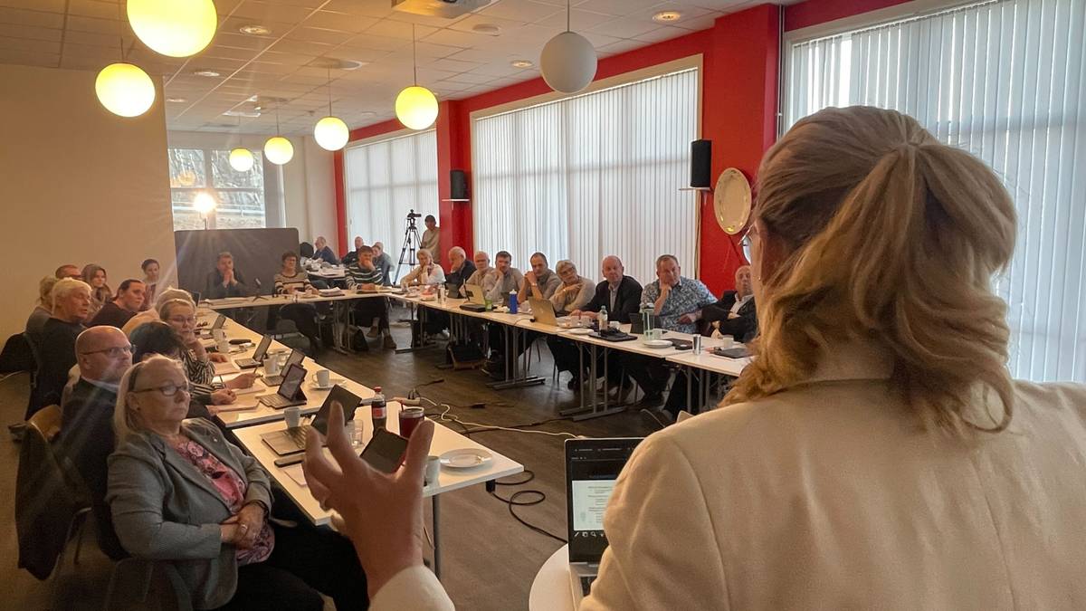 Tvedestrand svært nær Robek-lista