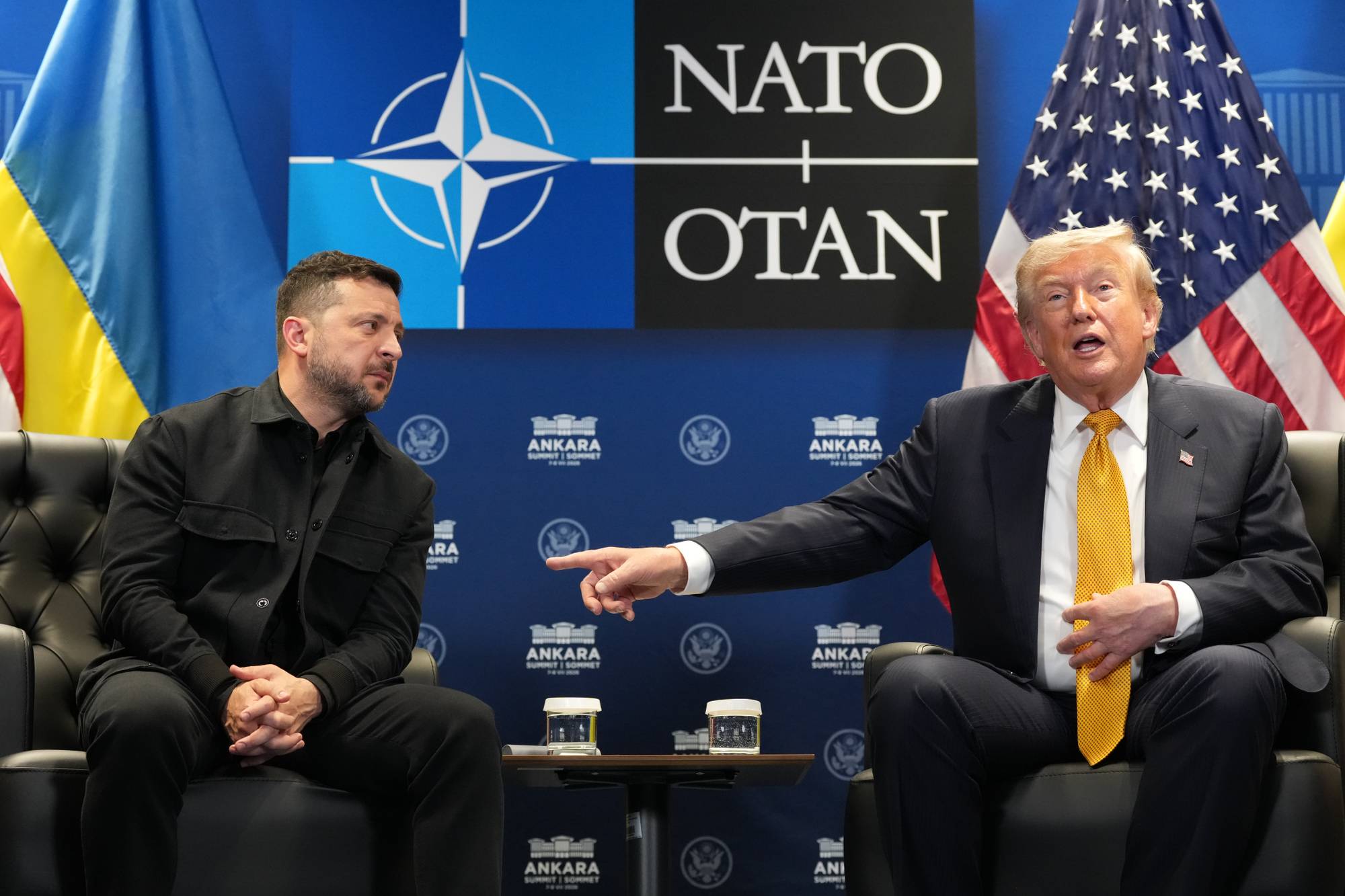 USAs president Donald Trump virket i godt humør under møtet med Ukrainas president Volodymyr Zelenskyj i Ankara.